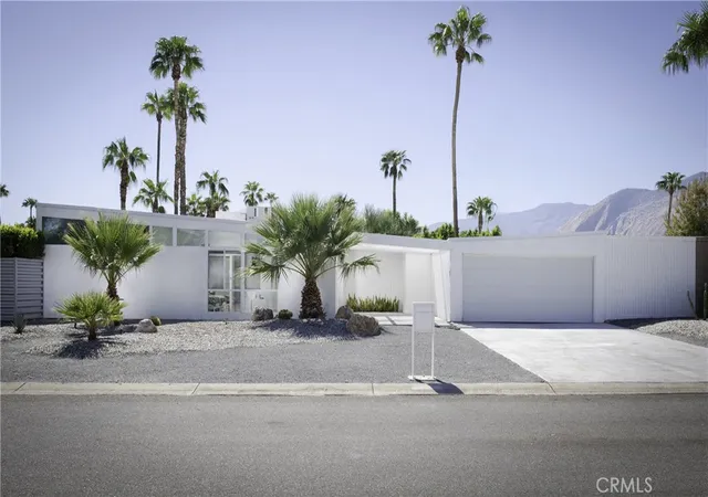 Photo 1 of Single family home for sale at 971 E Alexander Way, Palm Springs, CA 92262 | MLS# OC26217514 | Listing updated on 2026-10-07