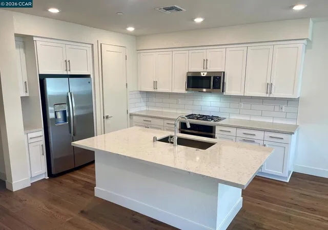 Photo 3 of Condo for sale at 69216 Via Vicenza, San Ramon, CA 94583 | MLS# 41150429 | Listing updated on 2026-10-09