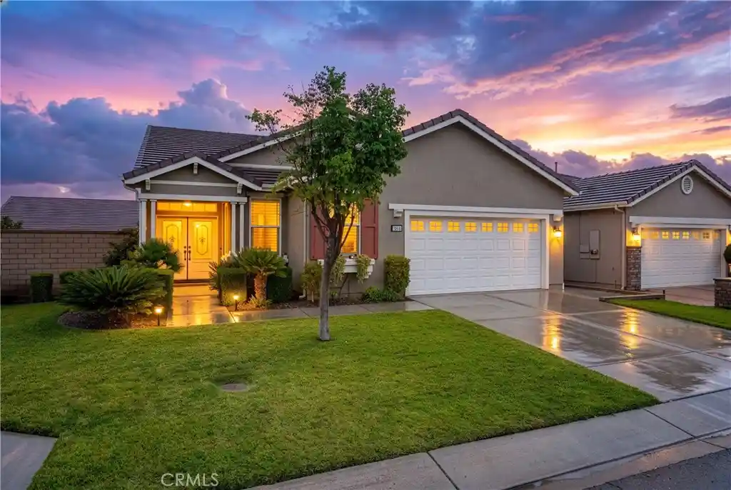 Photo 1 of Single family home for sale at 384 Chi Cir, Hemet, CA 92545 | MLS# SW26217345 | Listing updated on 2026-10-26