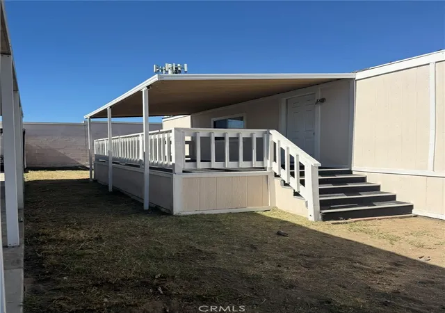 Photo 2 of Manufactured home for sale at 17225 Valley Blvd #10W, Fontana, CA 92335 | MLS# CV26217741 | Listing updated on 2026-10-10