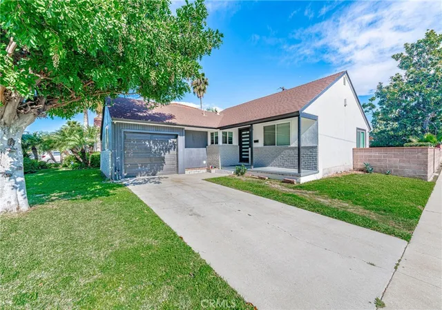 Single family home for sale at 10919 Newville, Downey, CA 90241 | MLS# DW26217845