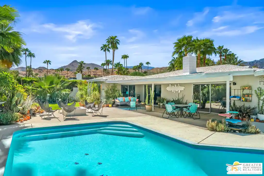 Photo 1 of Single family home for sale at 2072 S Bobolink Ln, Palm Springs, CA 92264 | MLS# 26997585PS | Listing updated on 2026-10-29