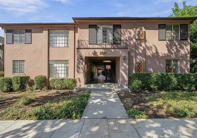 Photo 2 of Multi family home for sale at 295 S Hudson, Pasadena, CA 91101 | MLS# AR26217850 | Listing updated on 2026-10-07