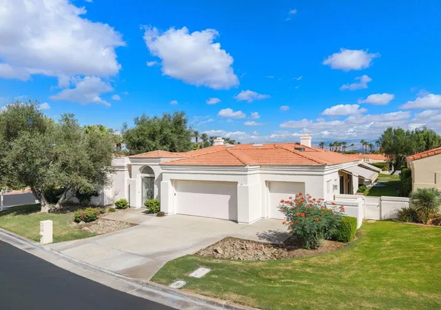 Photo 3 of Single family home for sale at 75040 Inverness Dr, Indian Wells, CA 92210 | MLS# 219153898DA | Listing updated on 2026-10-08