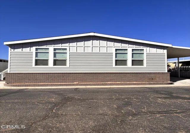 Manufactured home for sale at 117 Arrowhead Cir #235, Oxnard, CA 93033 | MLS# V1-39134