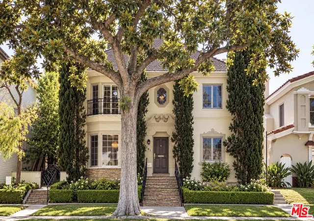 Condo for sale at 361 S 1/2 Doheny Dr, Beverly Hills, CA 90211 | MLS# 26997843