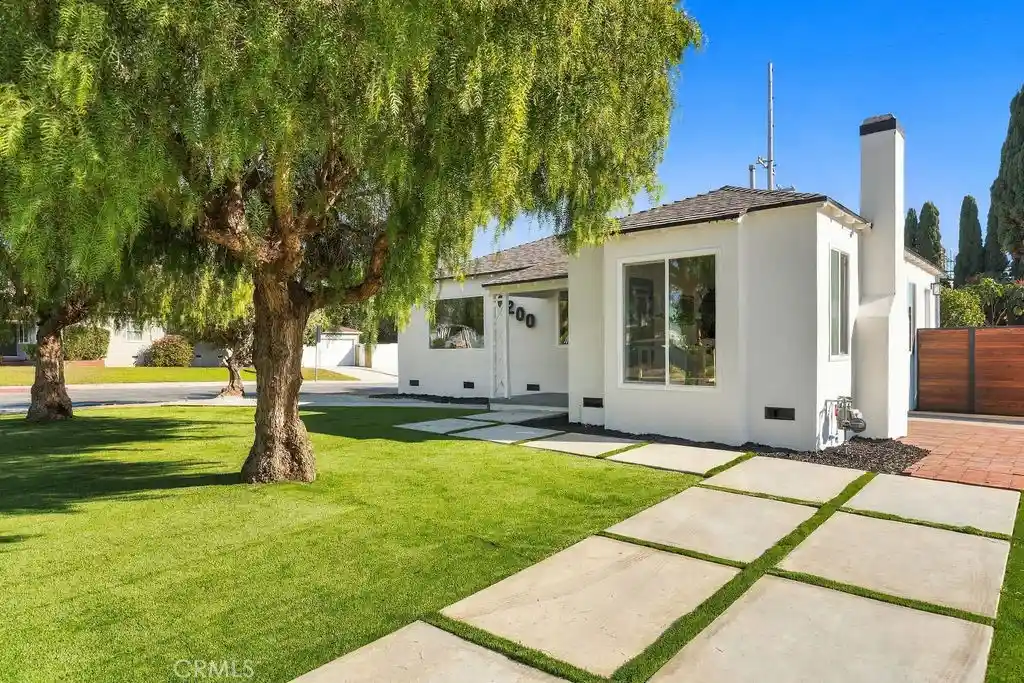 Photo 1 of Single family home for sale at 6200 West 85th, Los Angeles, CA 90045 | MLS# CV26217802 | Listing updated on 2026-10-25
