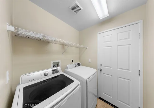 Photo 3 of Condo for sale at 80 Full Moon, Irvine, CA 92618 | MLS# OC26218014 | Listing updated on 2026-10-09