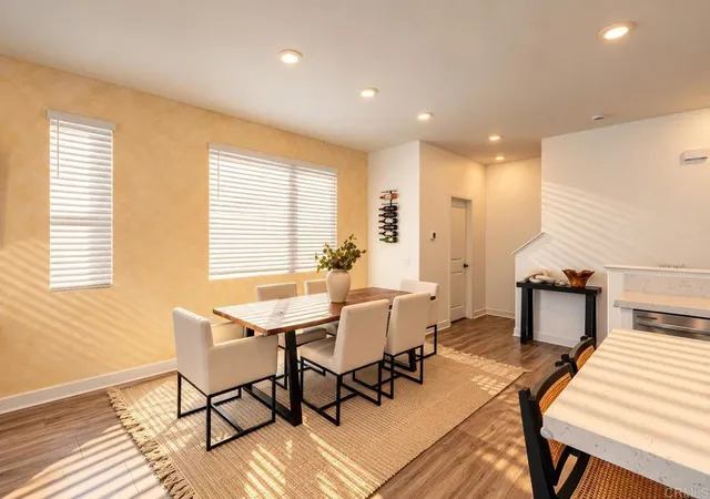 Listing Photo 3 - Condo for sale in building located at 812 Makani St, Chula Vista, CA 91911 - Unit #2