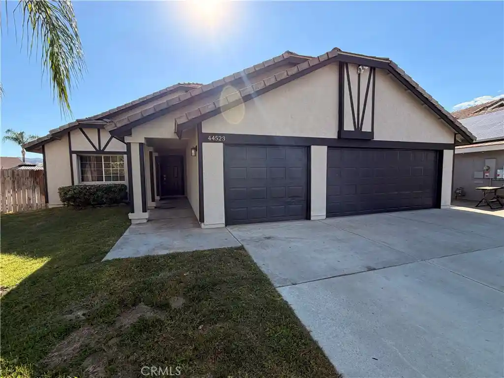 Photo 1 of Single family home for sale at 44523 Galicia, Hemet, CA 92544 | MLS# IV26216043 | Listing updated on 2026-10-23