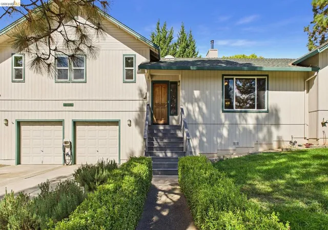 Photo 1 of Single family home for sale at 21710 Hyde St, Sonora, CA 95370 | MLS# 41150466 | Listing updated on 2026-10-07