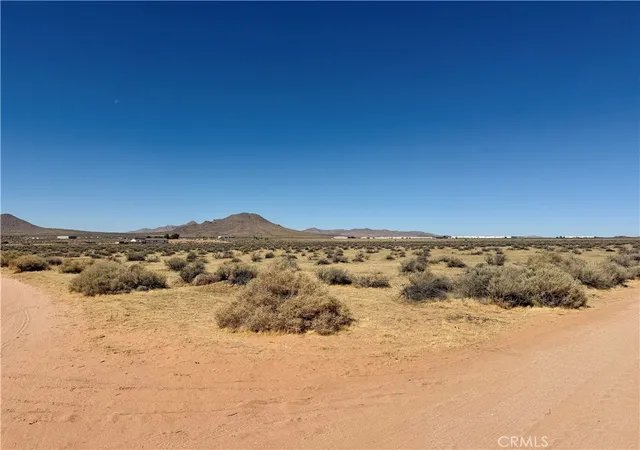 Land for sale at 0 Tonikan Rd, Apple Valley, CA 92307 | MLS# HD26214065