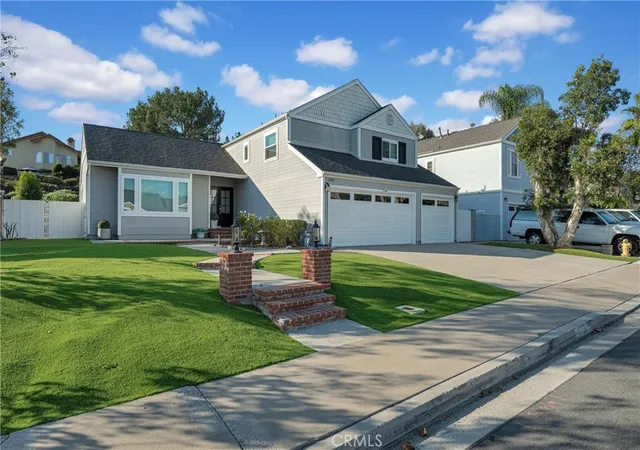 Photo 3 of Single family home for sale at 21745 Bellcroft, Lake Forest, CA 92630 | MLS# CV26217995 | Listing updated on 2026-10-11