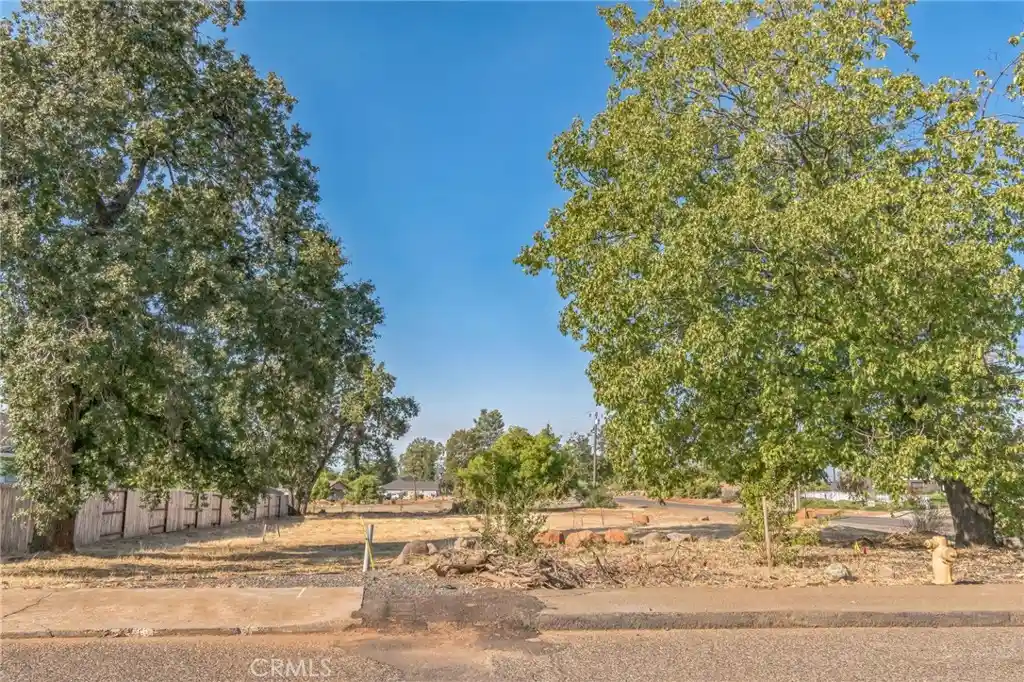 Photo 1 of Land for sale at 300 Starlight Ct, Paradise, CA 95969 | MLS# PV26218157 | Listing updated on 2026-10-22