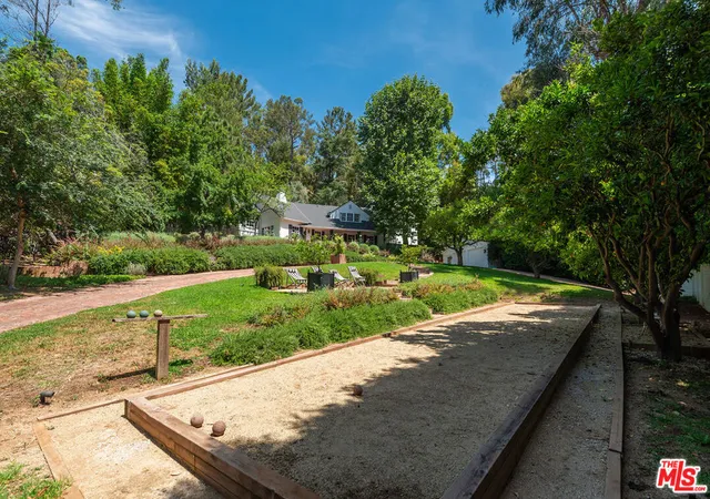 Photo 3 of Single family home for sale at 9305 Hazen Dr, Beverly Hills, CA 90210 | MLS# 26997955 | Listing updated on 2026-10-07