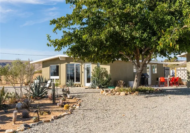 Photo 1 of Single family home for sale at 828 Cherokee Trl, Yucca Valley, CA 92284 | MLS# JT26216952 | Listing updated on 2026-10-08