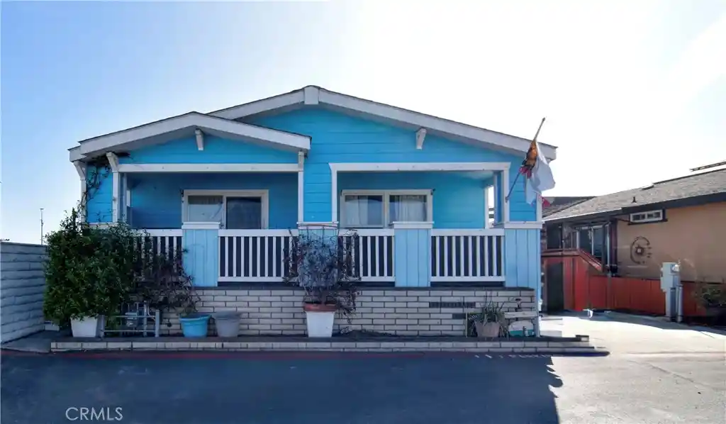 Photo 1 of Manufactured home for sale at 21851 Newland St #292, Huntington Beach, CA 92646 | MLS# PW26217873 | Listing updated on 2026-10-24