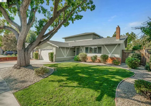 Photo 1 of Single family home for sale at 955 Via Seville, Livermore, CA 94550 | MLS# 41150488 | Listing updated on 2026-10-08