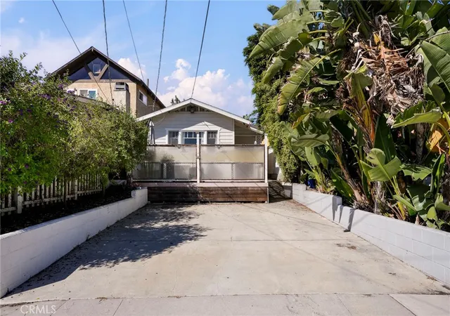Photo 2 of Single family home for sale at 3105 S Denison Ave, San Pedro, CA 90731 | MLS# SB26217385 | Listing updated on 2026-10-13