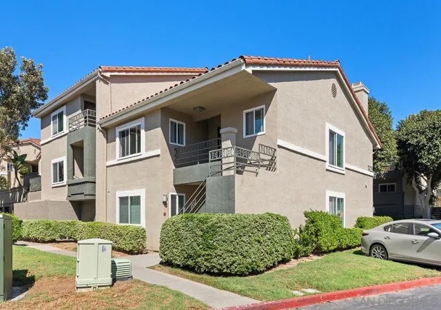 Condo for sale at 7425 Charmant Dr #2601, San Diego, CA 92122 | MLS# 260024360SD