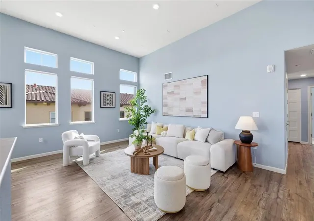 Photo 2 of Townhouse for sale at 192 William Manly St #6, San Jose, CA 95136 | MLS# ML82061078 | Listing updated on 2026-10-12