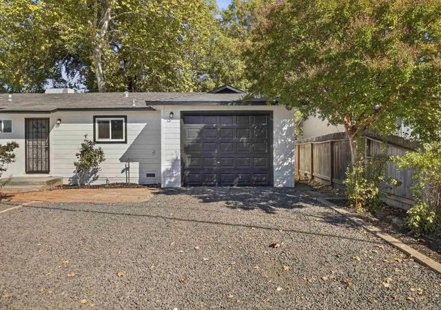 Photo 3 of Single family home for sale at 996 E Eaton Rd, Chico, CA 95973 | MLS# 260024361SD | Listing updated on 2026-10-07