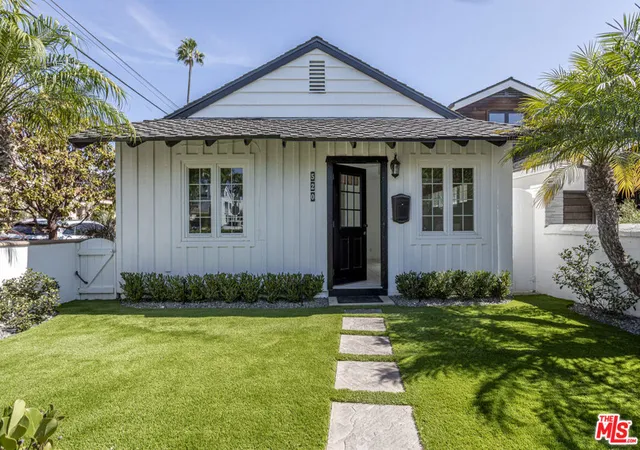Photo 1 of Multi family home for sale at 520 Marigold Ave, Corona Del Mar, CA 92625 | MLS# 26996647 | Listing updated on 2026-10-07