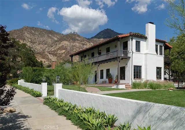 Photo 3 of Single family home for sale at 2098 Roosevelt, Altadena, CA 91001 | MLS# AR26217919 | Listing updated on 2026-10-11
