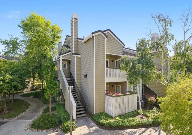 Photo 1 of Condo for sale at 5940 Bridgeport Lake Way, San Jose, CA 95123 | MLS# ML82063823 | Listing updated on 2026-10-12
