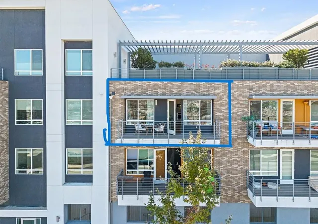 Condo for sale at 382 Llano De Los Robles Ave #7, San Jose, CA 95136 | MLS# ML82062145