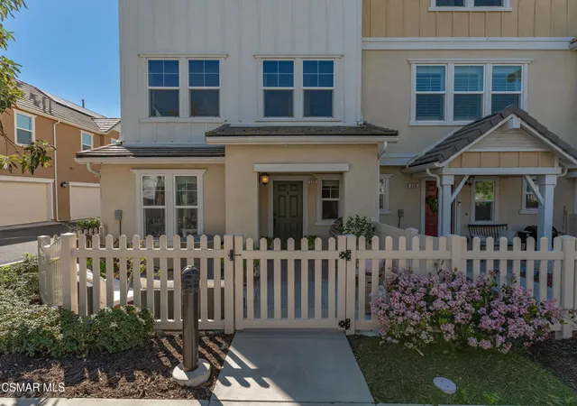 Photo 2 of Townhouse for sale at 512 Mulberry Ln, Fillmore, CA 93015 | MLS# 226004771 | Listing updated on 2026-10-07