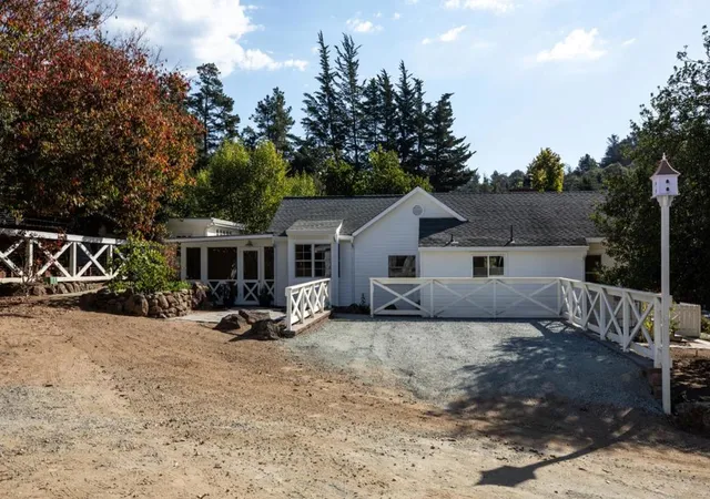 Photo 3 of Single family home for sale at 5752 Freedom Blvd, Aptos, CA 95003 | MLS# ML82063827 | Listing updated on 2026-10-12