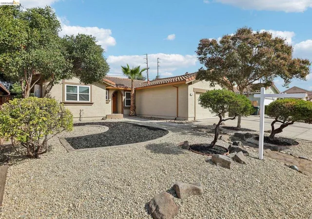 Single family home for sale at 1709 Bermuda Way, Antioch, CA 94509 | MLS# 41150509