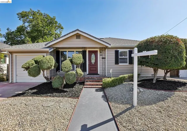 Single family home for sale at 1911 Birch Ave, Antioch, CA 94509 | MLS# 41150516