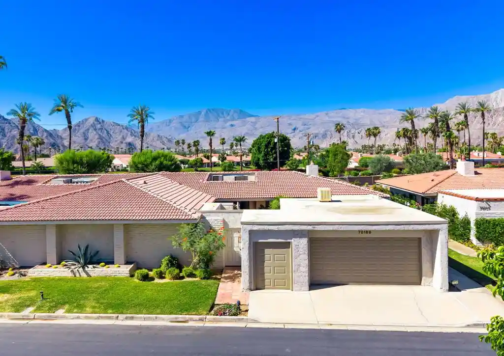 Listing Photo 1 - Condo for sale in 78169 Lago Dr located at 78169 Lago Dr, La Quinta, CA 92253 - Unit 78169 Lago Dr