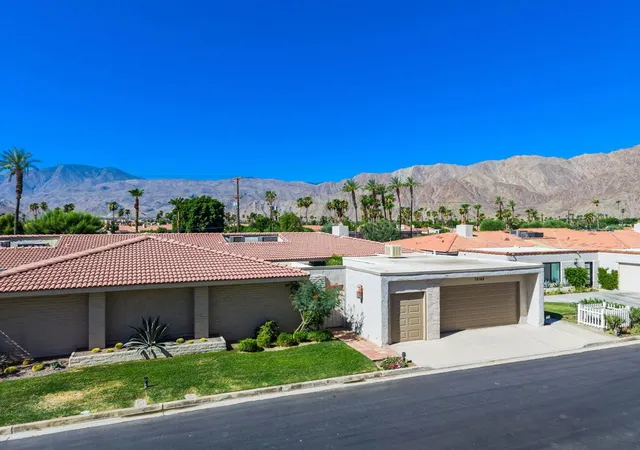 Photo 3 of Condo for sale at 78169 Lago Dr, La Quinta, CA 92253 | MLS# 219153942DA | Listing updated on 2026-10-08