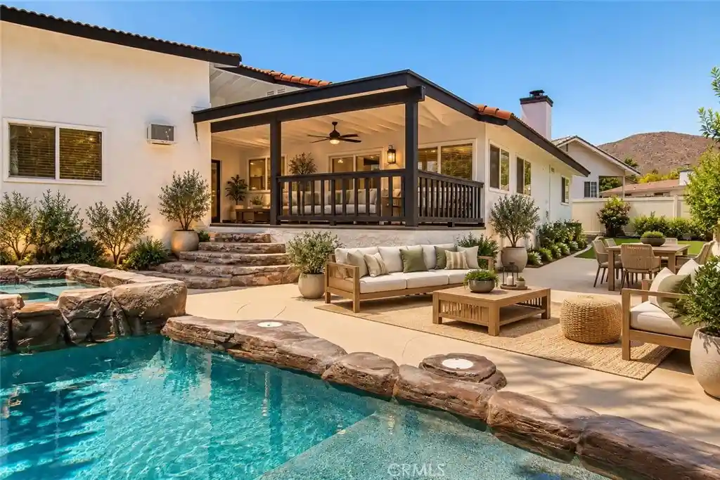 Photo 1 of Single family home for sale at 23584 Brook, Canyon Lake, CA 92587 | MLS# SW26217862 | Listing updated on 2026-10-17