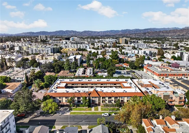 Photo 3 of Condo for sale at 11127 La Maida #17, North Hollywood, CA 91601 | MLS# GD26217561 | Listing updated on 2026-10-12