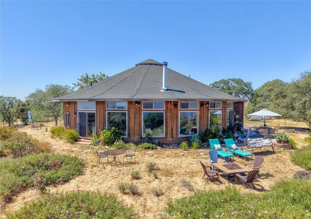 Photo 2 of Single family home for sale at 3754 Guadalupe Fire, Catheys Valley, CA 95306 | MLS# MP26218516 | Listing updated on 2026-10-08