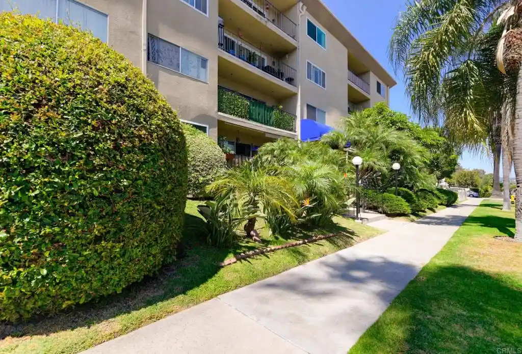 Condo for sale at 1830 Thomas Ave #3B, San Diego, CA 92109 | MLS# PTP2607561