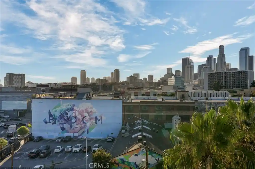 Listing Photo 1 - Condo for sale in 629 Traction located at 629 Traction, Los Angeles, CA 90013 - Unit #602