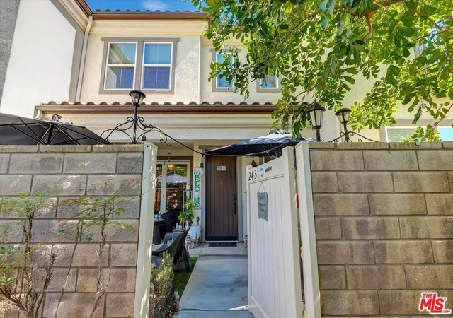 Photo 3 of Condo for sale at 2431 Birchknoll Ct #2, Simi Valley, CA 93063 | MLS# 26995817 | Listing updated on 2026-10-07