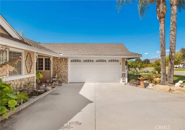 Photo 3 of Single family home for sale at 278 Wiley Ct, Claremont, CA 91711 | MLS# CV26217712 | Listing updated on 2026-10-10