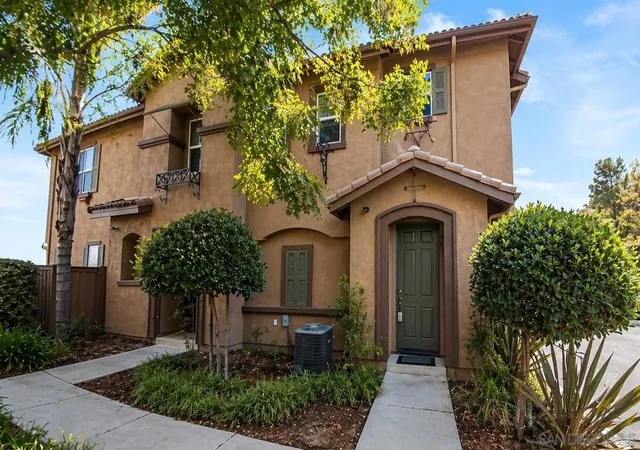 Photo 1 of Townhouse for sale at 425 S Meadowbrook Dr #124, San Diego, CA 92114 | MLS# 260024389SD | Listing updated on 2026-10-09