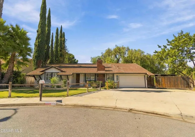 Photo 2 of Single family home for sale at 779 Languid Ln, Simi Valley, CA 93065 | MLS# 226004781 | Listing updated on 2026-10-09