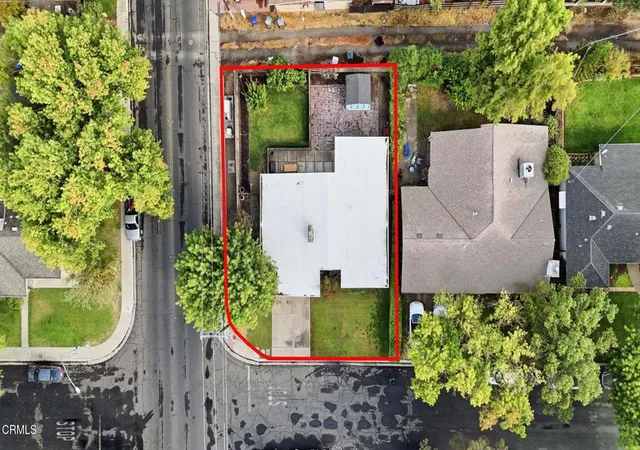 Photo 3 of Single family home for sale at 1417 Cherrywood Dr, Modesto, CA 95350 | MLS# V1-39147 | Listing updated on 2026-10-30