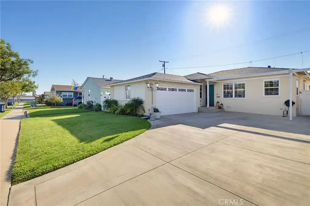 Photo 1 of Single family home for sale at 13235 Hindry, Hawthorne, CA 90250 | MLS# SB26216059 | Listing updated on 2026-10-25