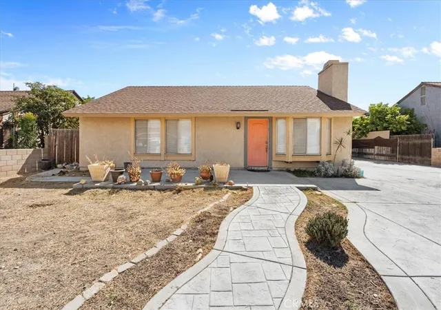 Photo 3 of Single family home for sale at 1357 W Jackson St, Rialto, CA 92376 | MLS# CV26218228 | Listing updated on 2026-10-08