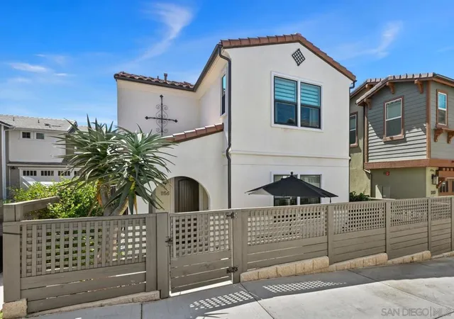 Single family home for sale at 1156 E Cove Pl, Encinitas, CA 92024 | MLS# 260024394SD