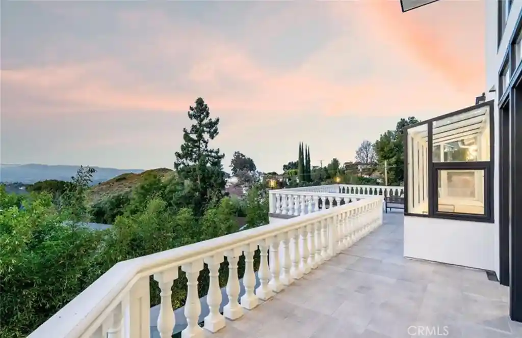 Photo 1 of Mansion for sale at 23555 Summit Dr, Calabasas, CA 91302 | MLS# SR26216528 | Listing updated on 2026-10-14
